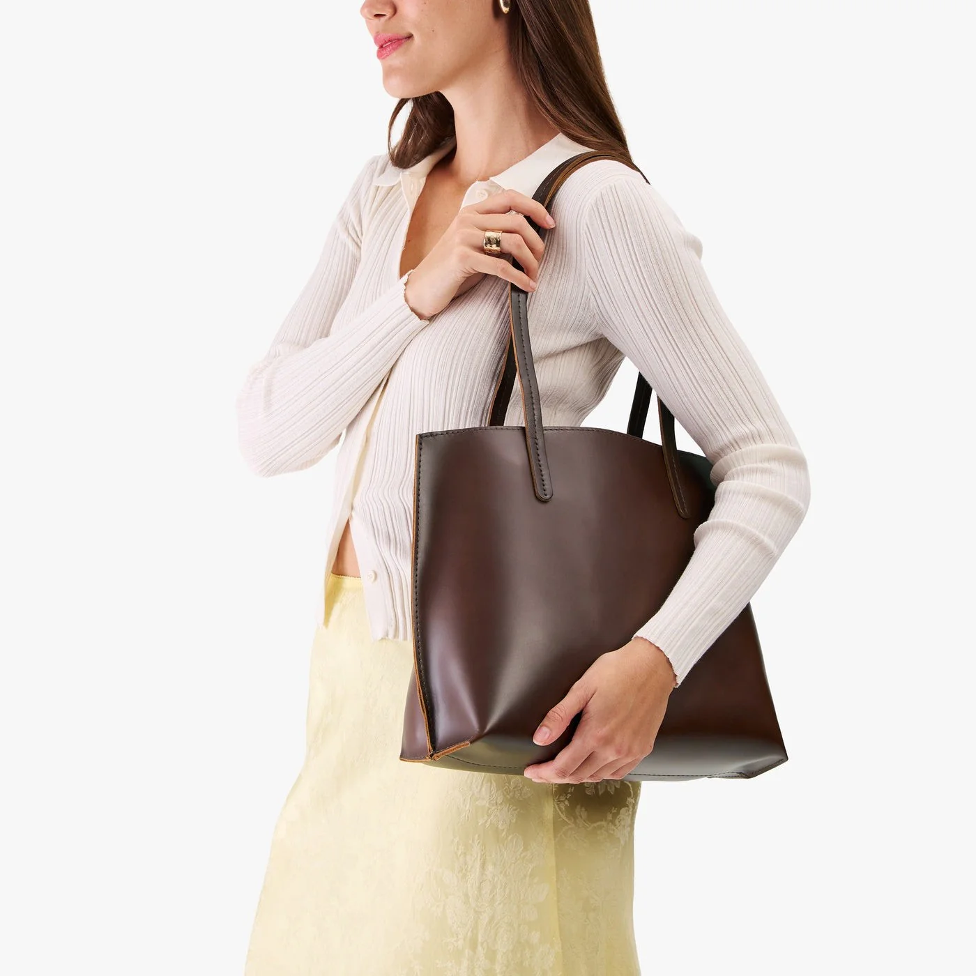 August Tote - Image 56