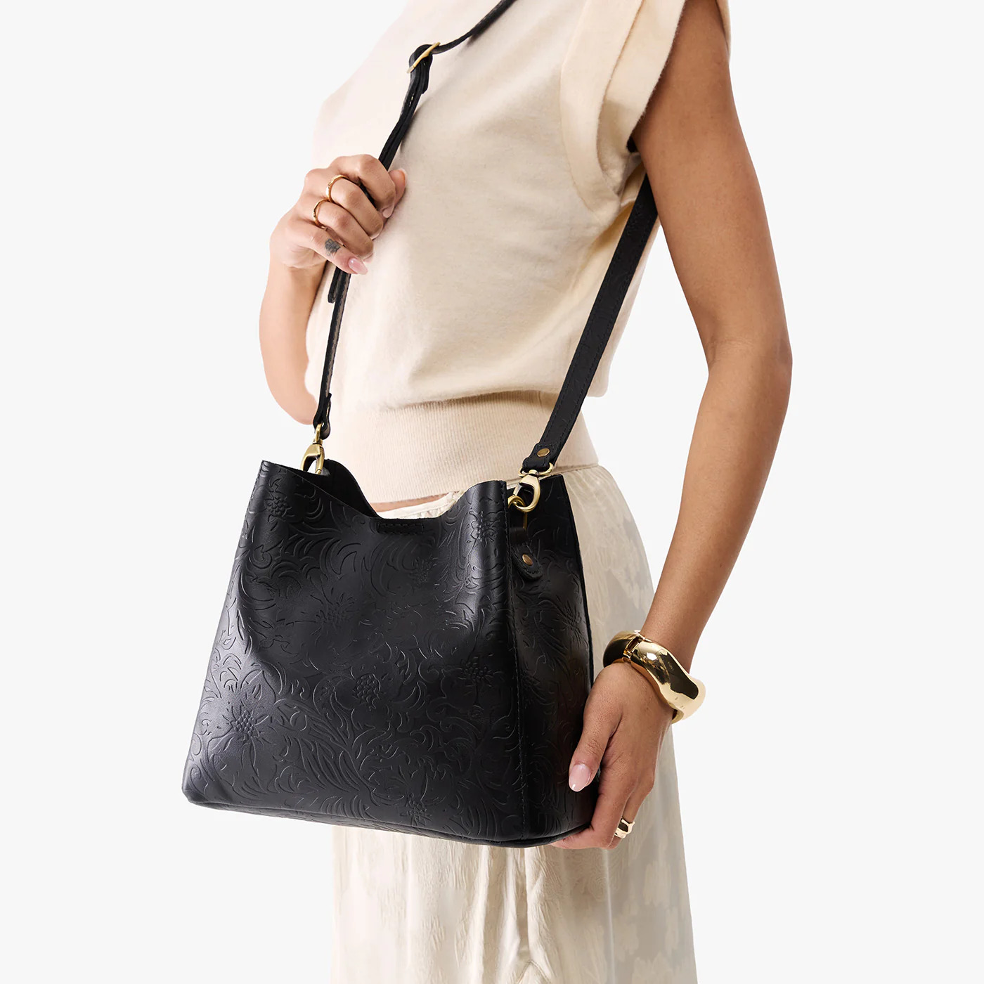 'Almost Perfect' Butterfly Bucket Bag - Image 187