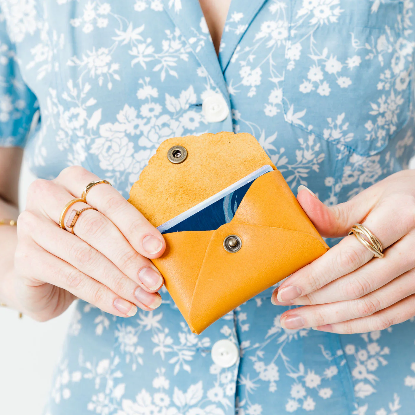 'Almost Perfect' Mini Daisy Wallet - Image 109