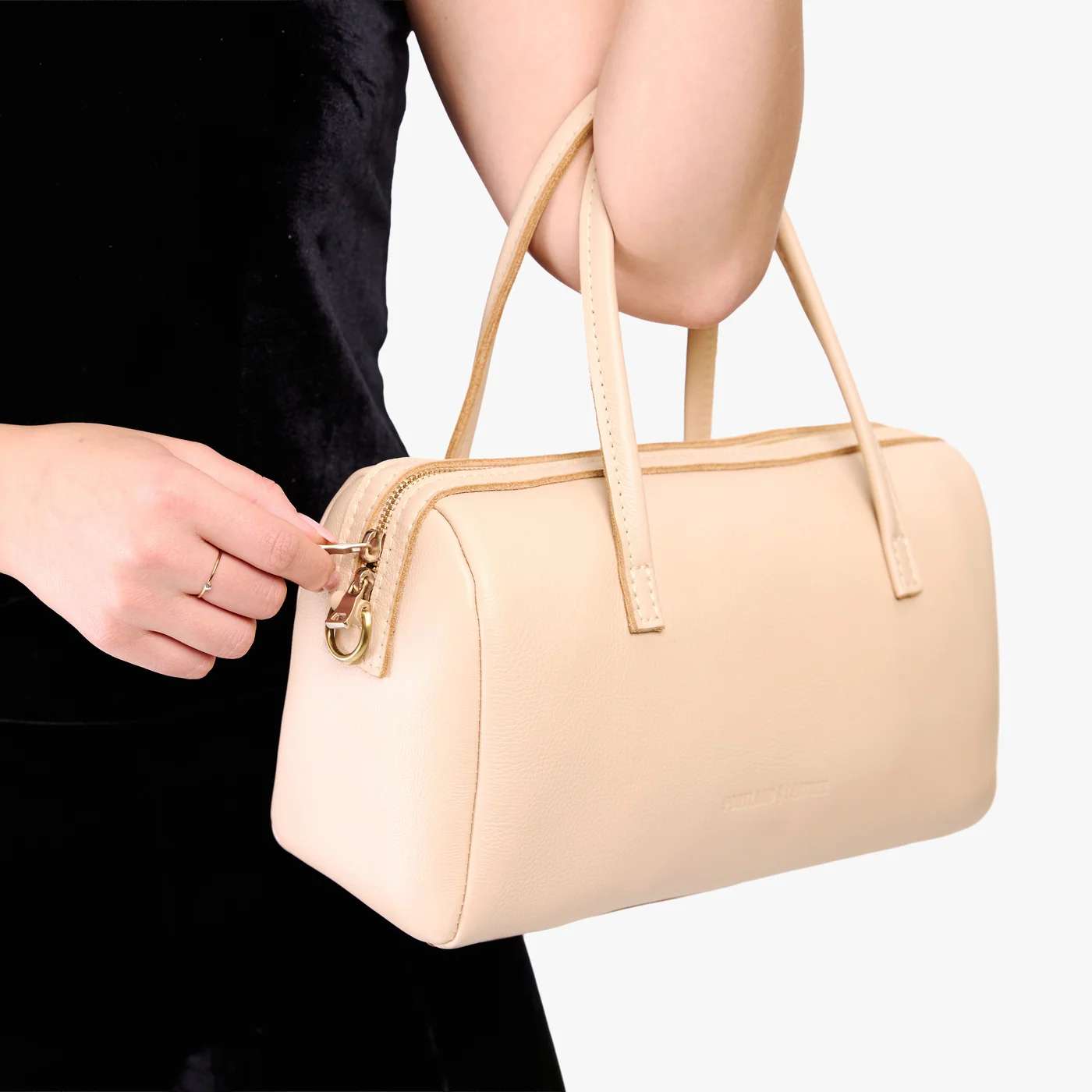 Sloan Doctor Bag - Image 152