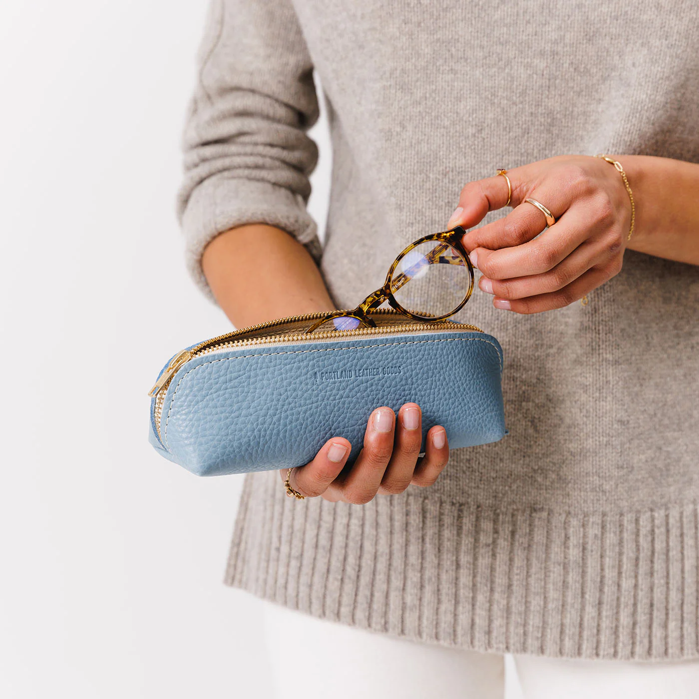 'Almost Perfect' The Sidekick Pouch - Image 91