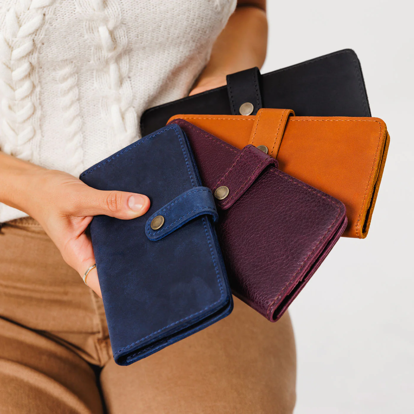Women's Bifold Wallet - Image 194
