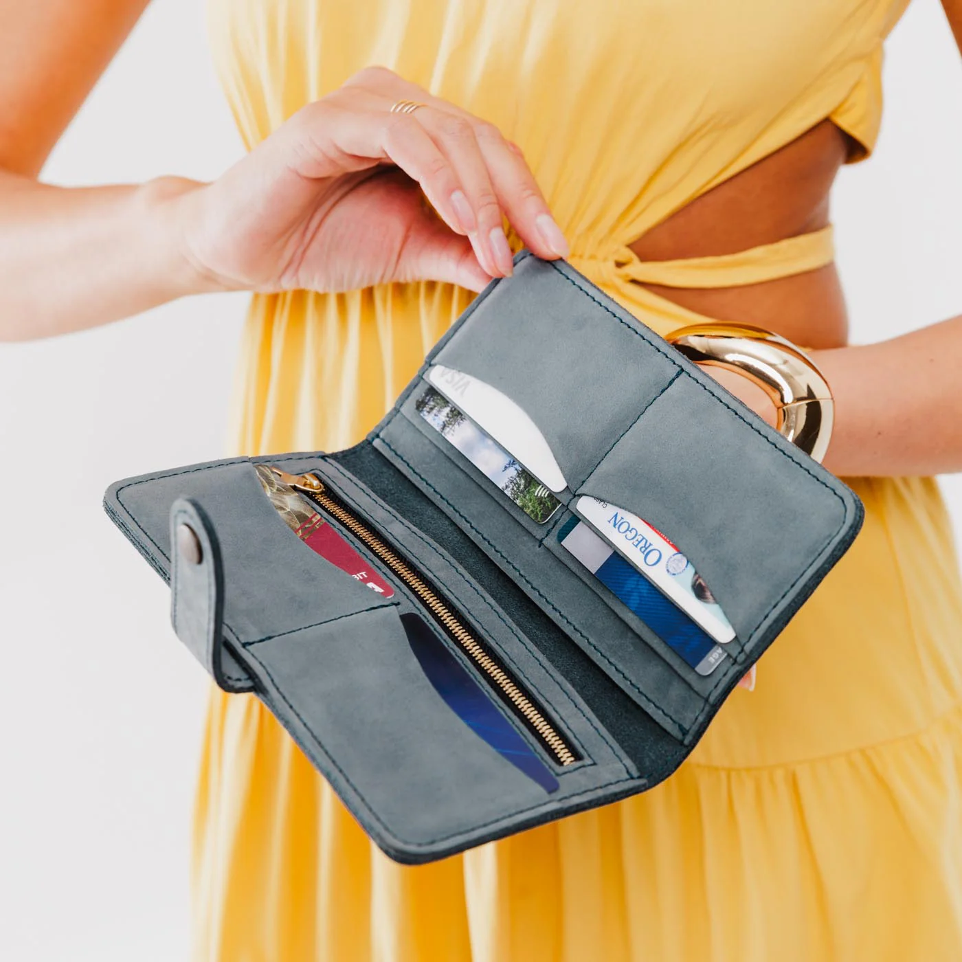 Women's Bifold Wallet - Image 65