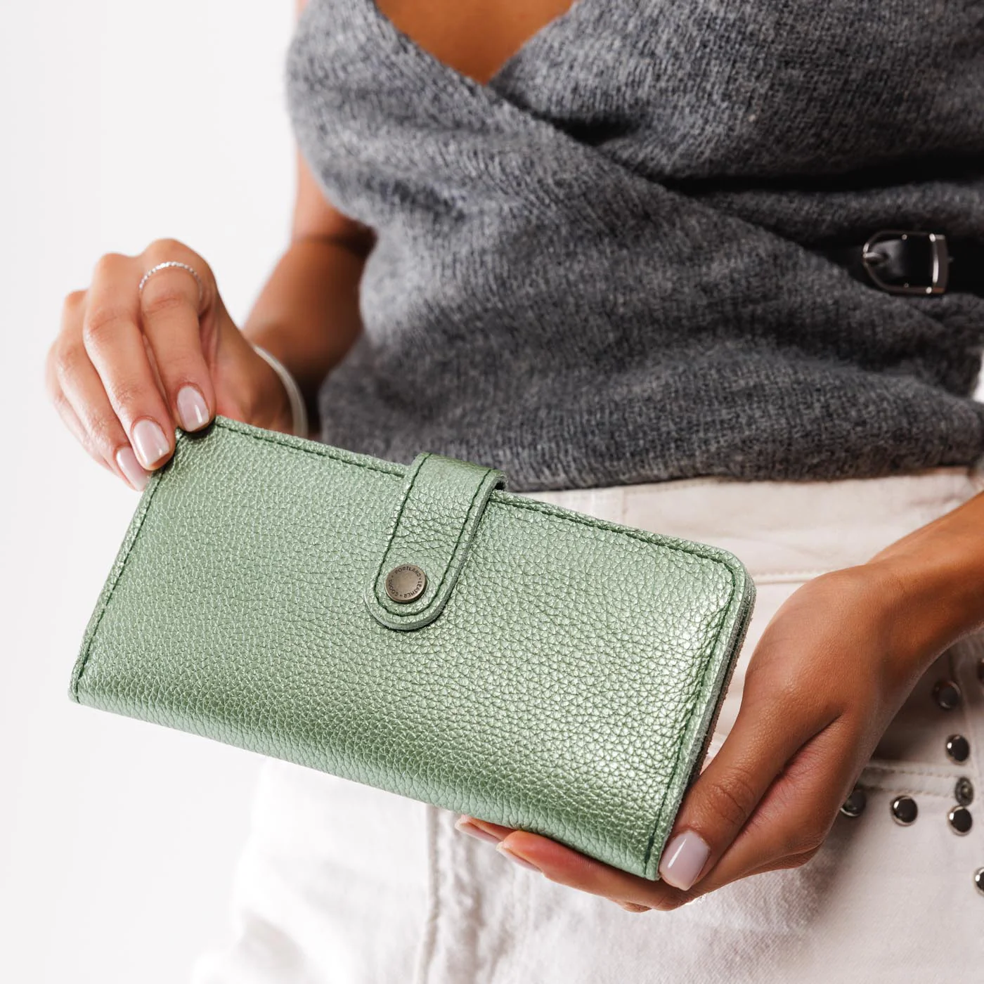 Women's Bifold Wallet - Image 81