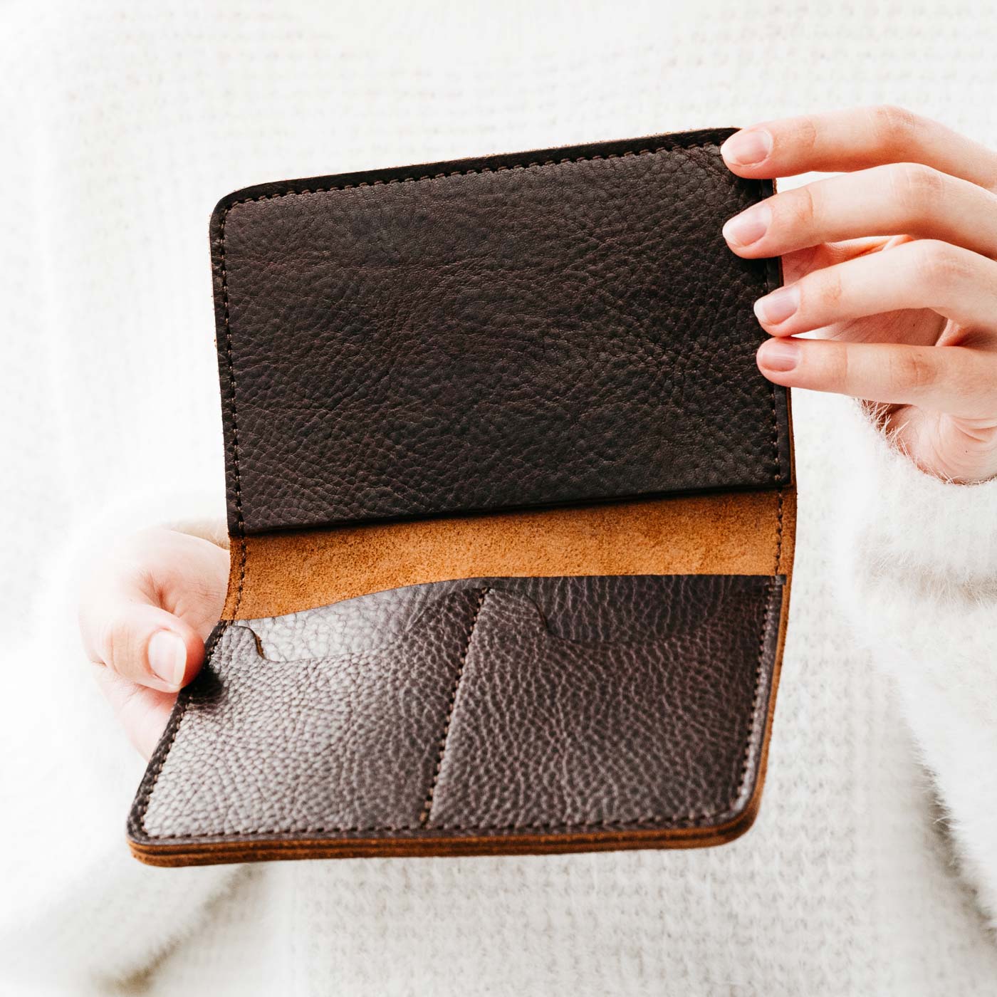 Leather Modern Passport Holder - Image 72