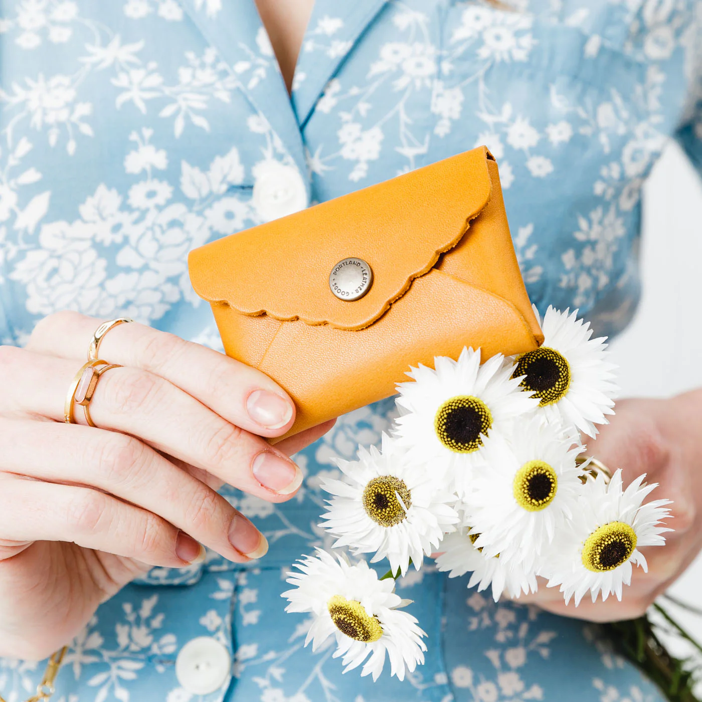 Mini Daisy Wallet - Image 102