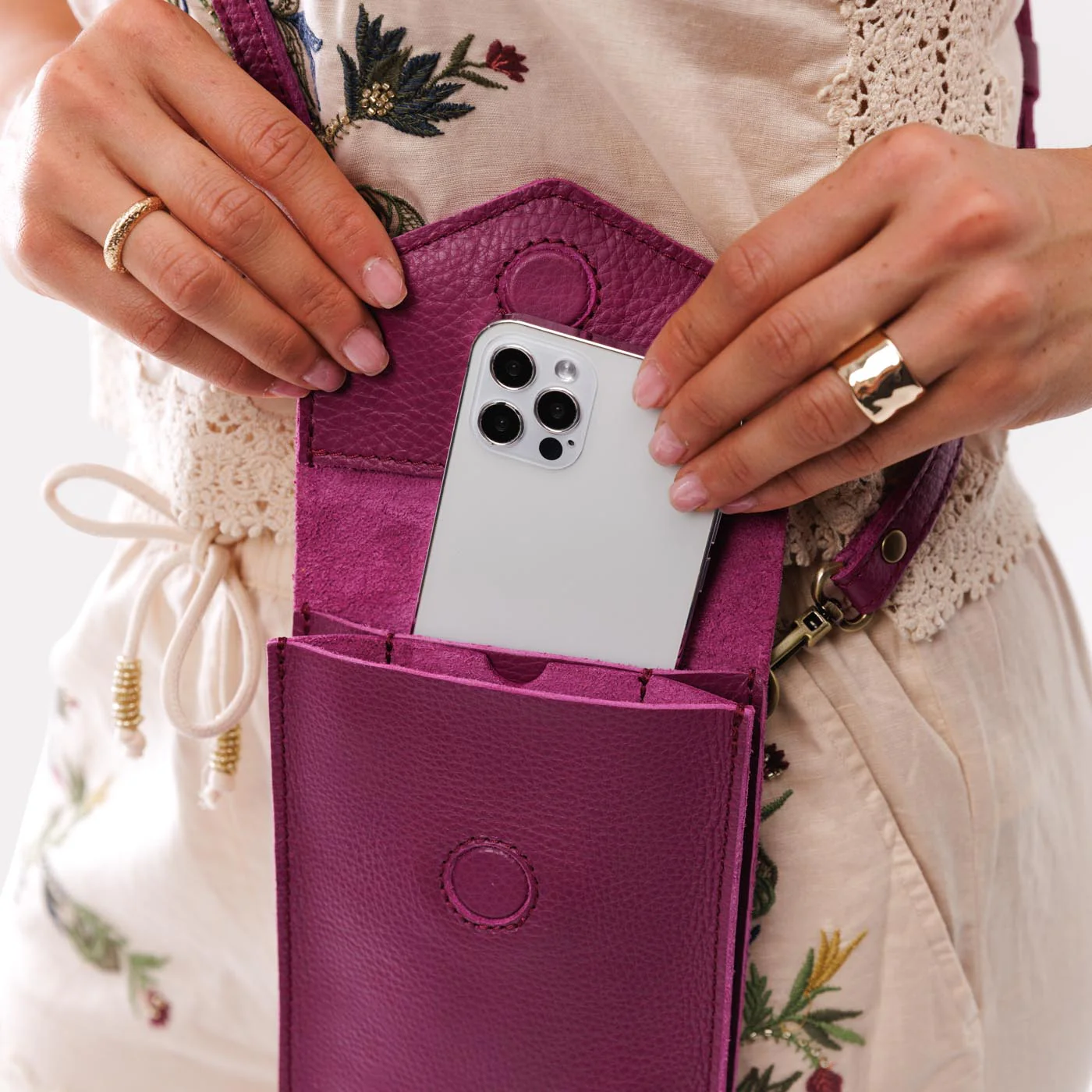 Parker Phone Bag - Image 46