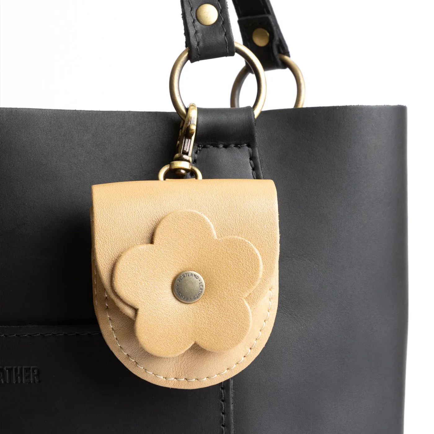 Petunia Pouch - Image 49