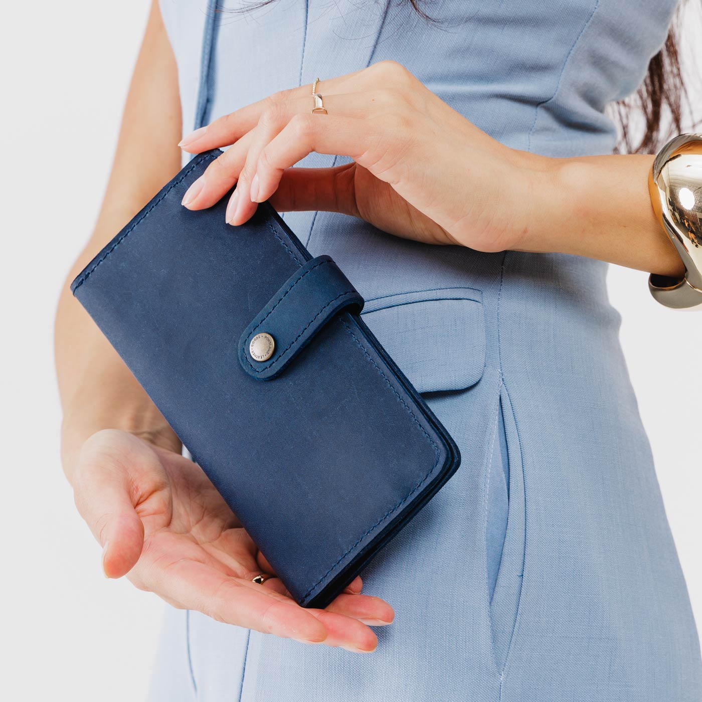 Women's Bifold Wallet - Image 60